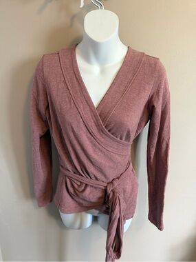 Smash + Tess Elevate Everyday Wrap Shirt Makin Mauves M